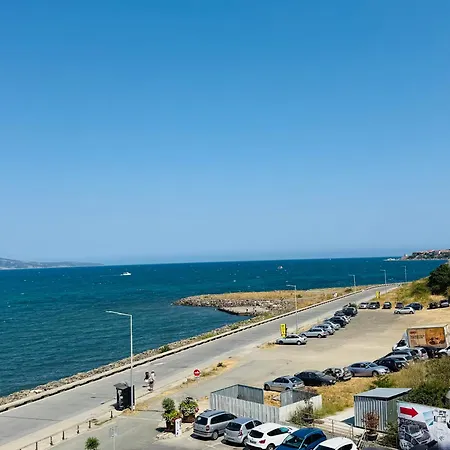 Paradiso B 306 Sea View 네세부르