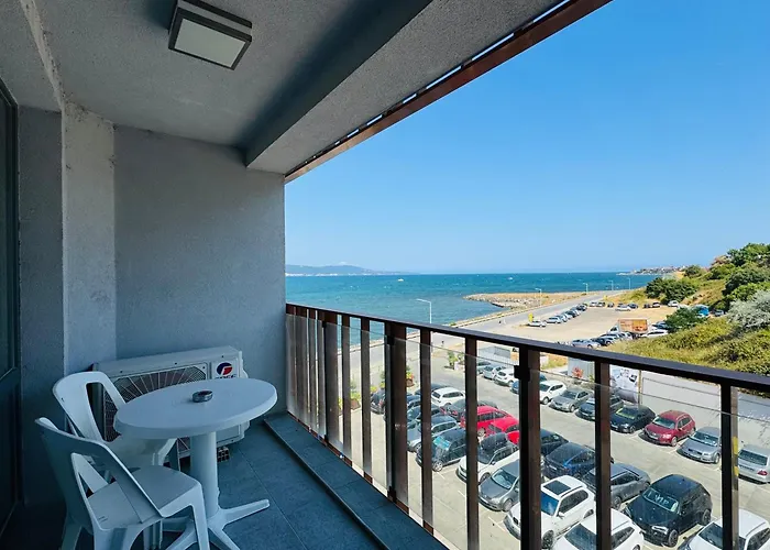 Paradiso B 306 Sea View Апартамент *