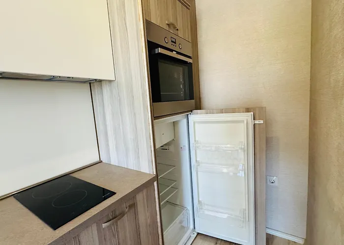 Апартамент Paradiso B 306 Sea View *